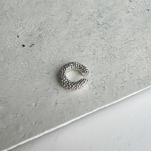 caviar earcuff